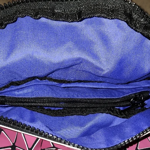 Patrizia Luca Pink and Black Geometric Bag - Picture 7 of 10